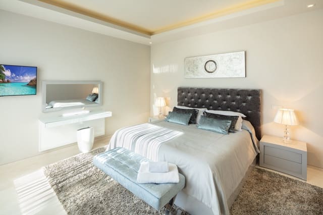 5 soveværelse Villa til salg i Marbella med swimmingpool garage - € 3.995.000 (Ref: 10002036)