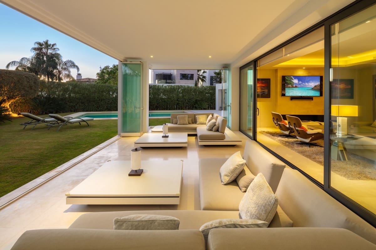 5 soveværelse Villa til salg i Marbella med swimmingpool garage - € 3.995.000 (Ref: 10002036)