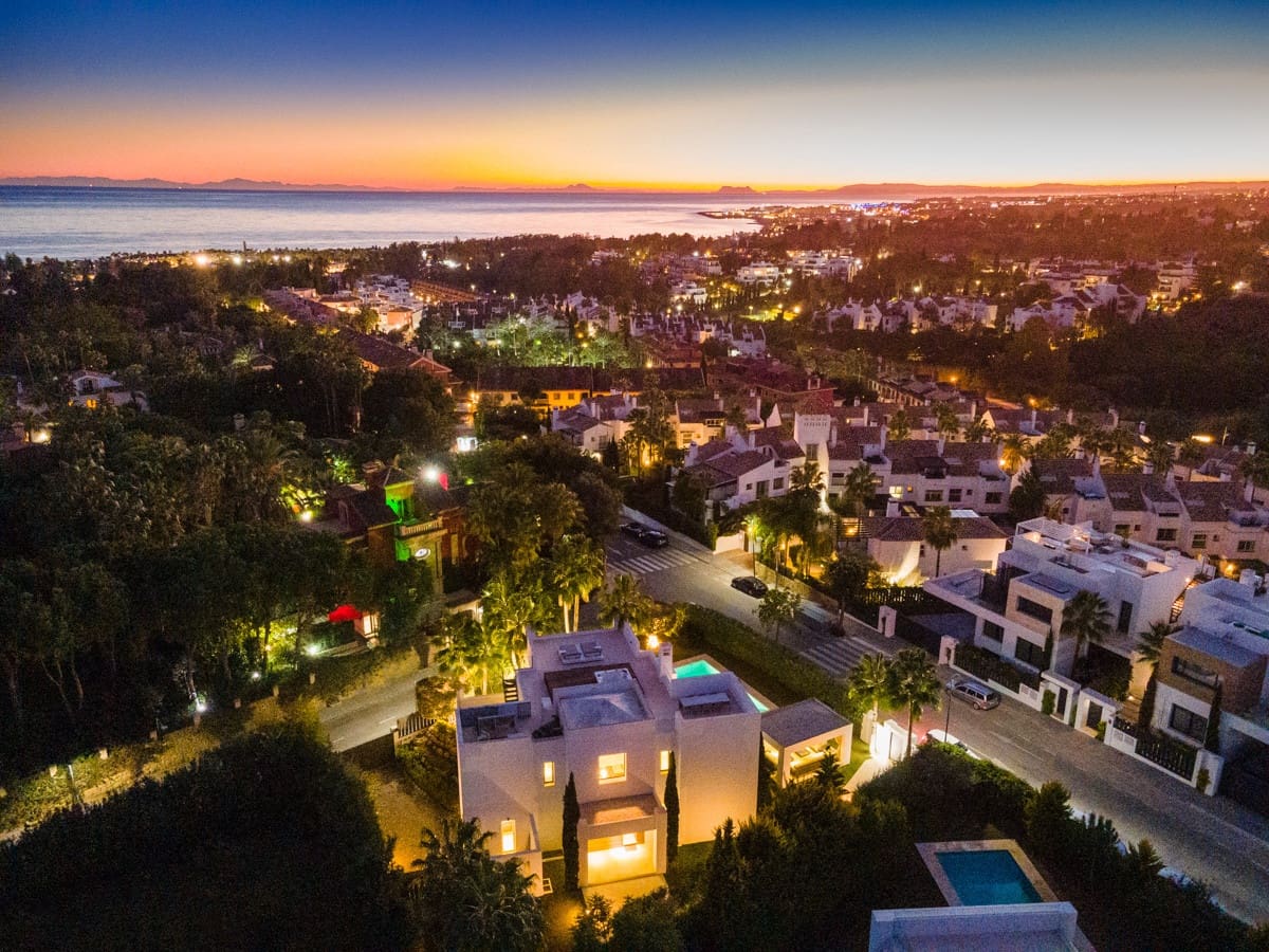 5 soveværelse Villa til salg i Marbella med swimmingpool garage - € 3.995.000 (Ref: 10002036)