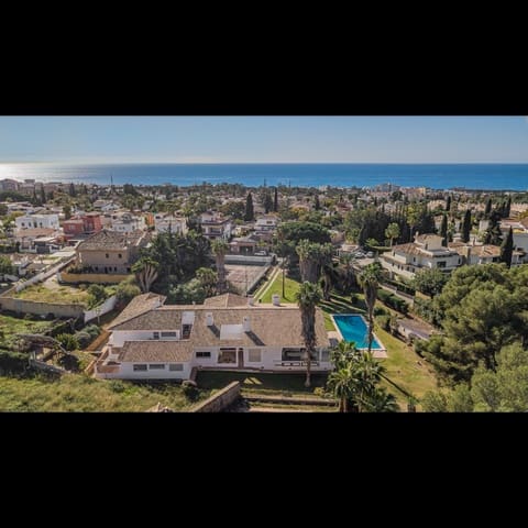 7 sypialnia Willa na sprzedaż w Marbella z basenem garażem - 3 000 000 € (Ref: 10002039)