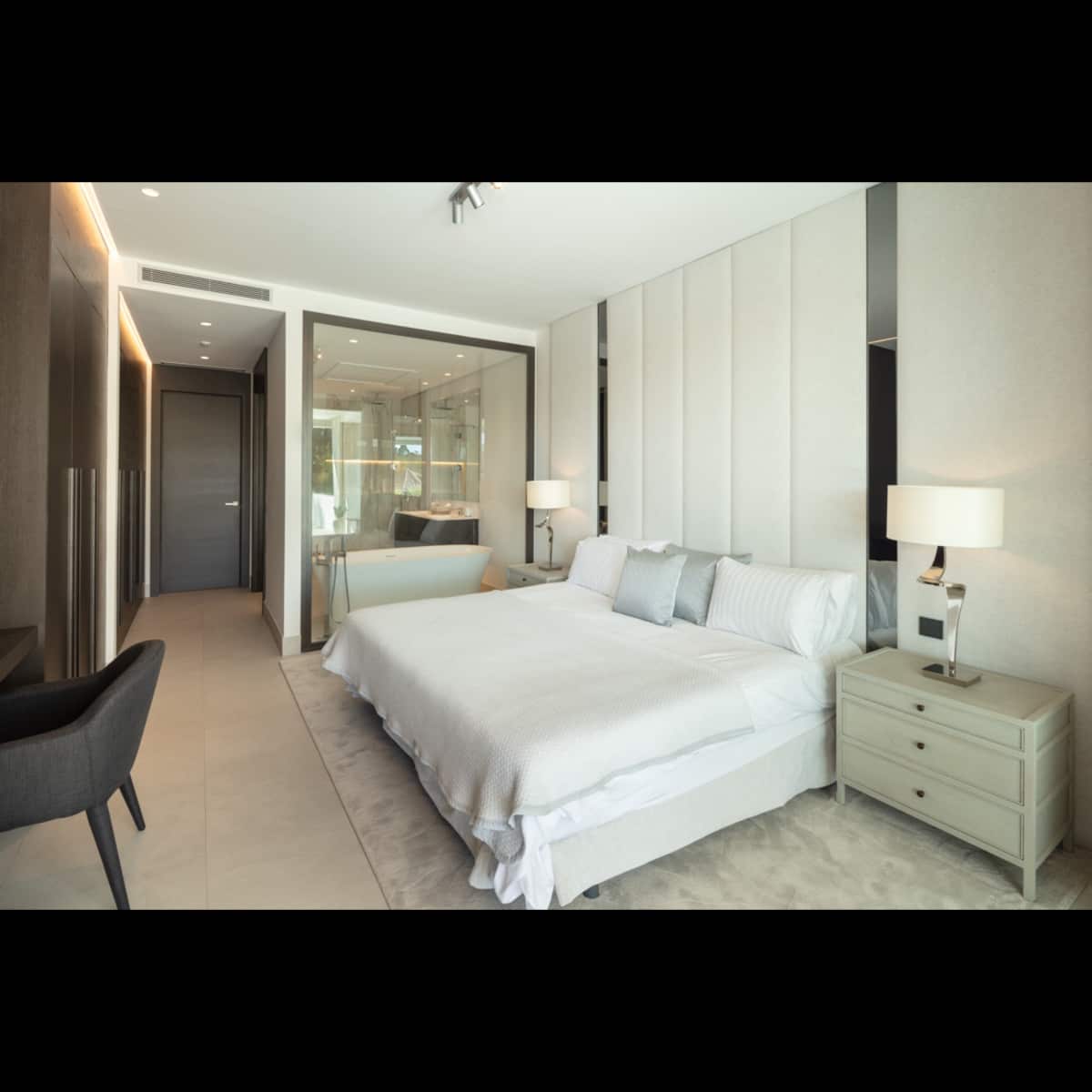Apartamento de 4 habitaciones en Golden Mile en venta con piscina garaje - 2.350.000 € (Ref: 10002040)