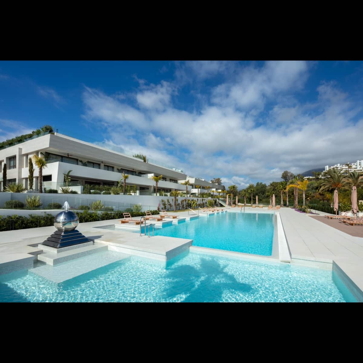 Apartamento de 4 habitaciones en Golden Mile en venta con piscina garaje - 2.350.000 € (Ref: 10002040)