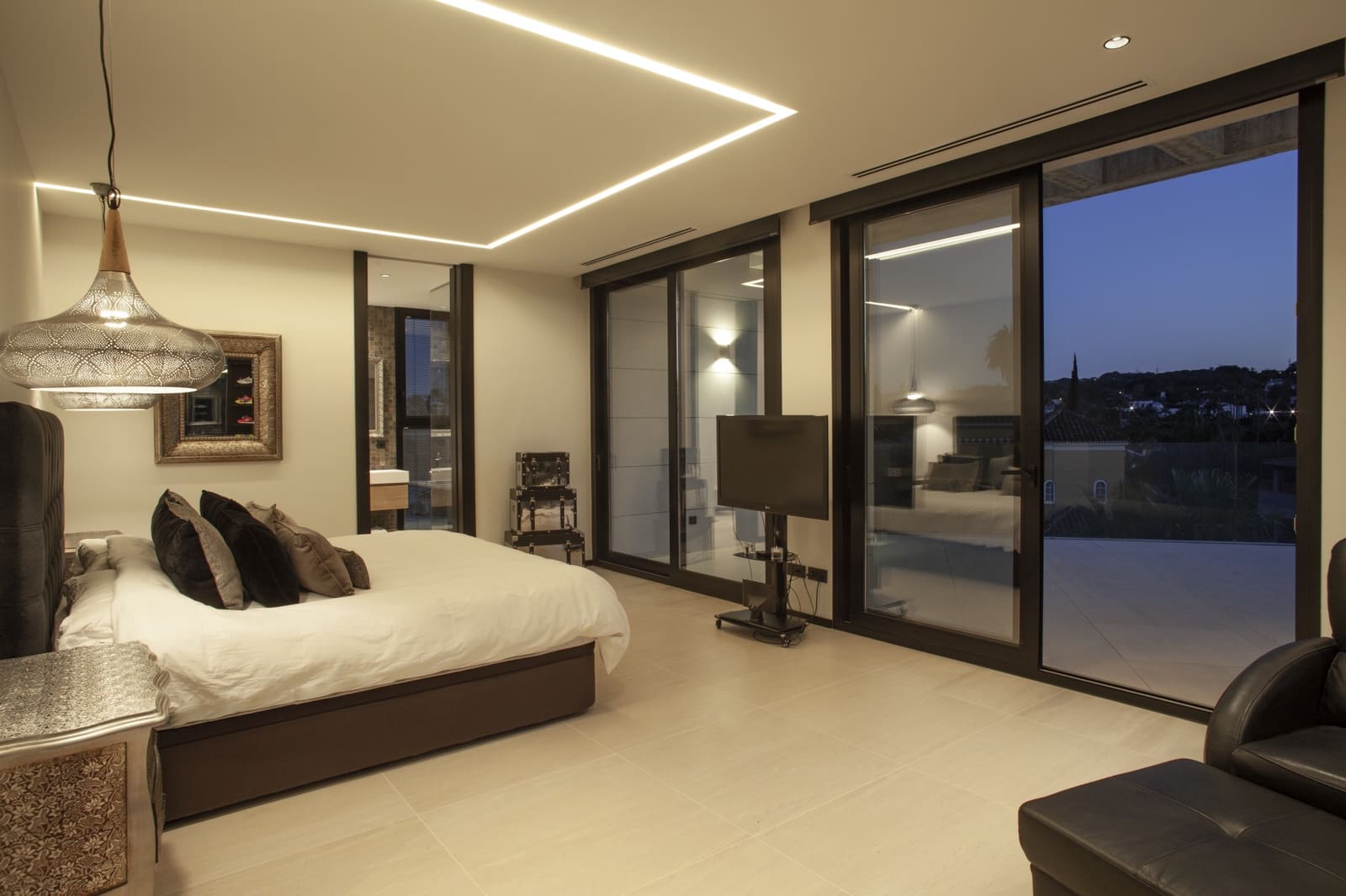 7 slaapkamer Villa te koop in Marbella met zwembad garage - € 4.995.000 (Ref: 10002047)