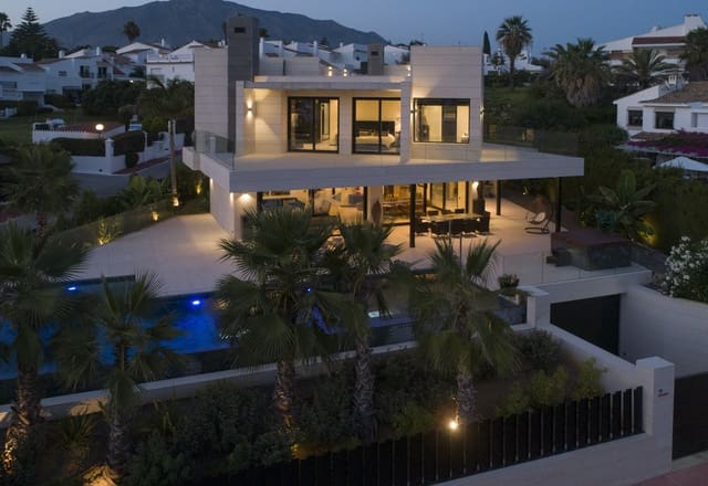7 slaapkamer Villa te koop in Marbella met zwembad garage - € 4.995.000 (Ref: 10002047)