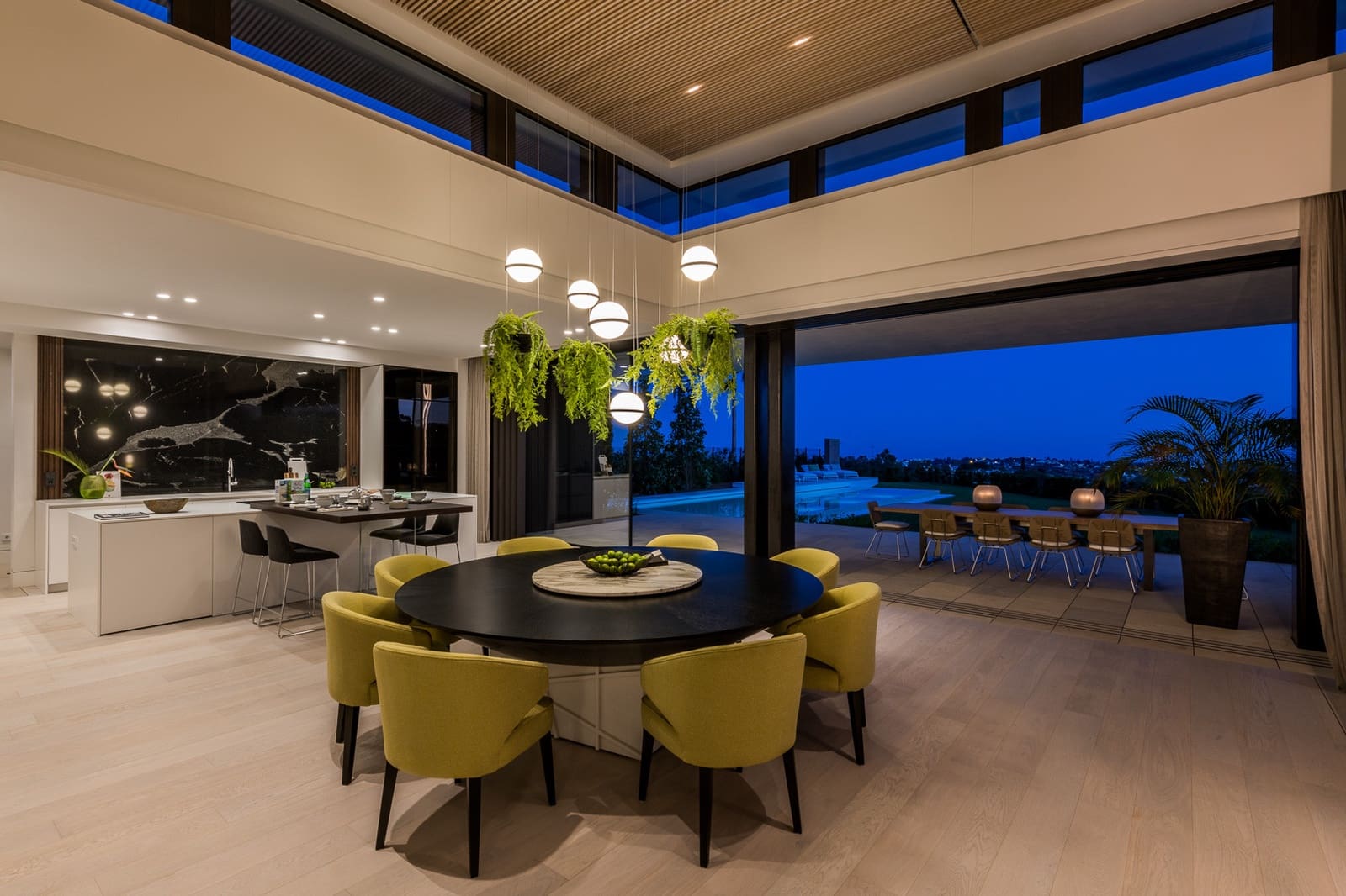 Chalet de 6 habitaciones en Marbella en venta con piscina garaje - 9.575.000 € (Ref: 10002049)