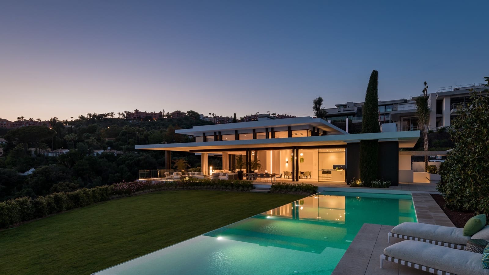 Chalet de 6 habitaciones en Marbella en venta con piscina garaje - 9.575.000 € (Ref: 10002049)