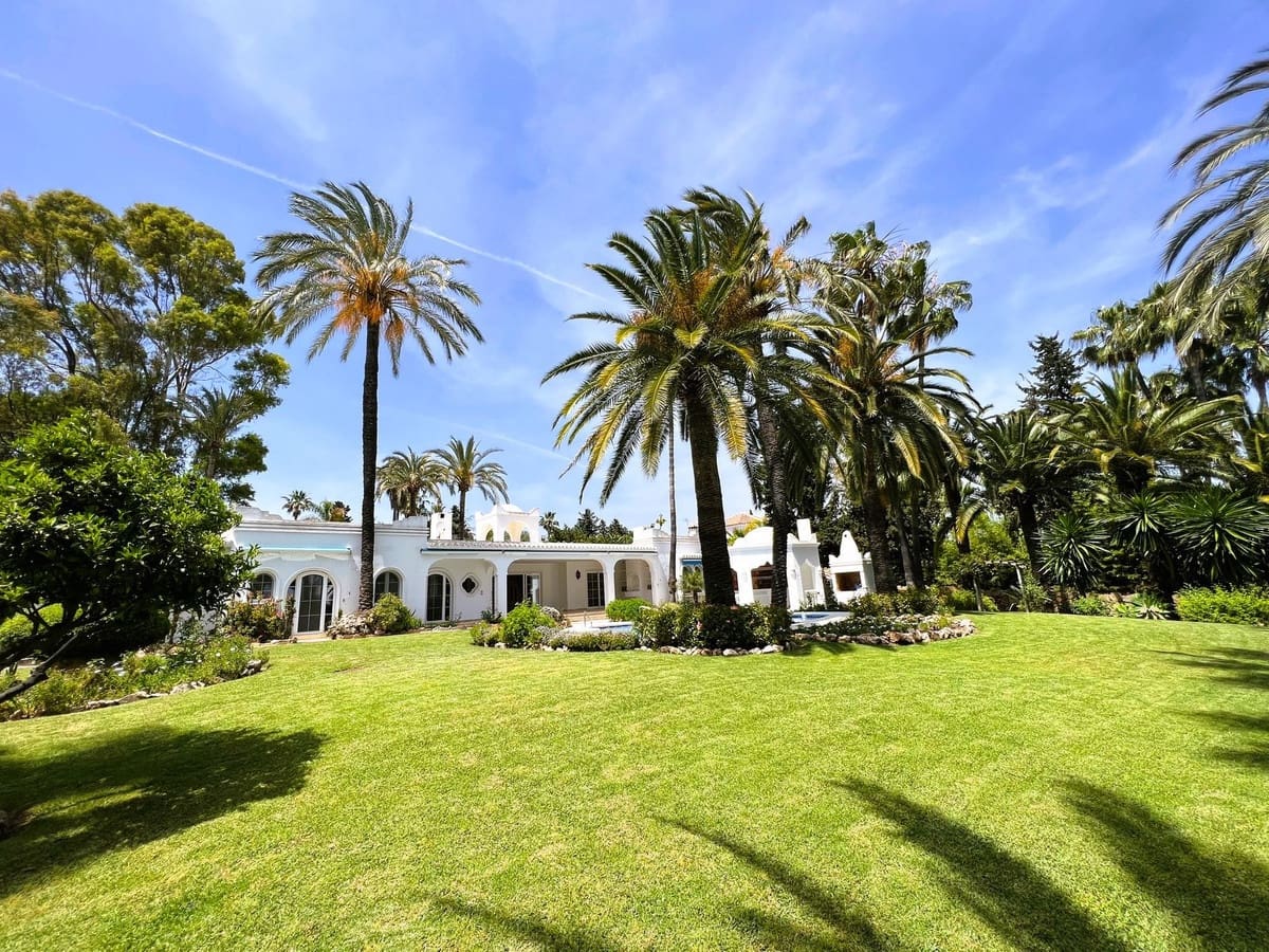6 camera da letto Villa in vendita in El Paraiso con piscina garage - 1.995.000 € (Rif: 10002051)