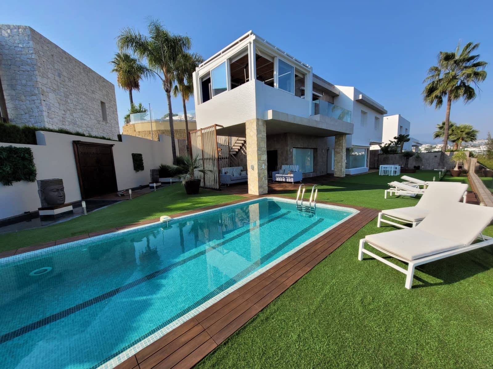 4 sypialnia Willa na sprzedaż w Benahavis z basenem garażem - 1 850 000 € (Ref: 10002052)
