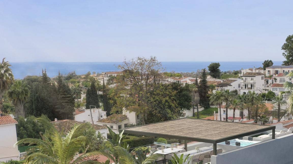 4 soverom Villa til salgs i Nueva Andalucia med svømmebasseng garasje - € 1 595 000 (Ref: 10002056)