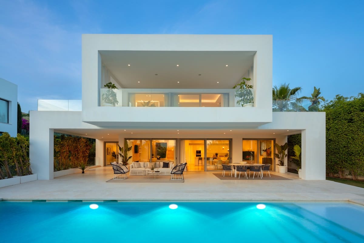 5 Zimmer Villa zu verkaufen in Marbella mit Pool Garage - 3.595.000 € (Ref: 10002058)