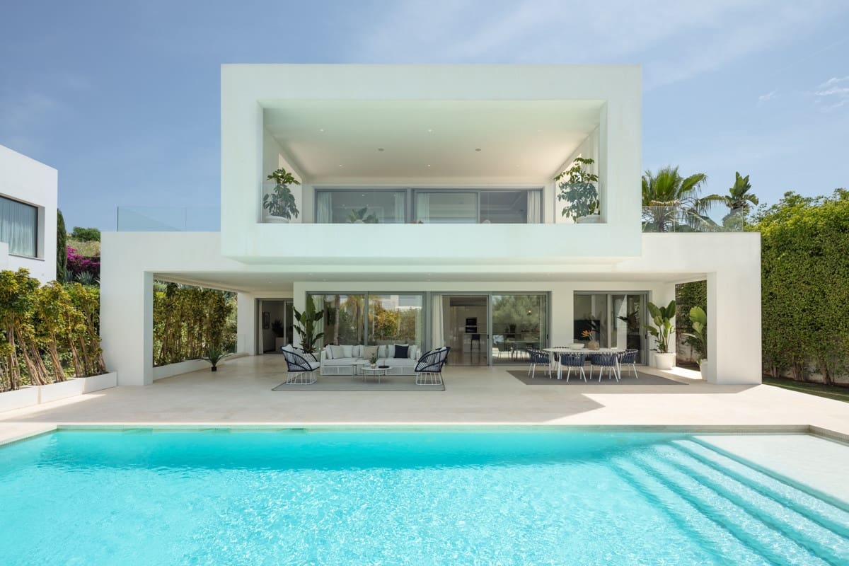 5 Zimmer Villa zu verkaufen in Marbella mit Pool Garage - 3.595.000 € (Ref: 10002058)