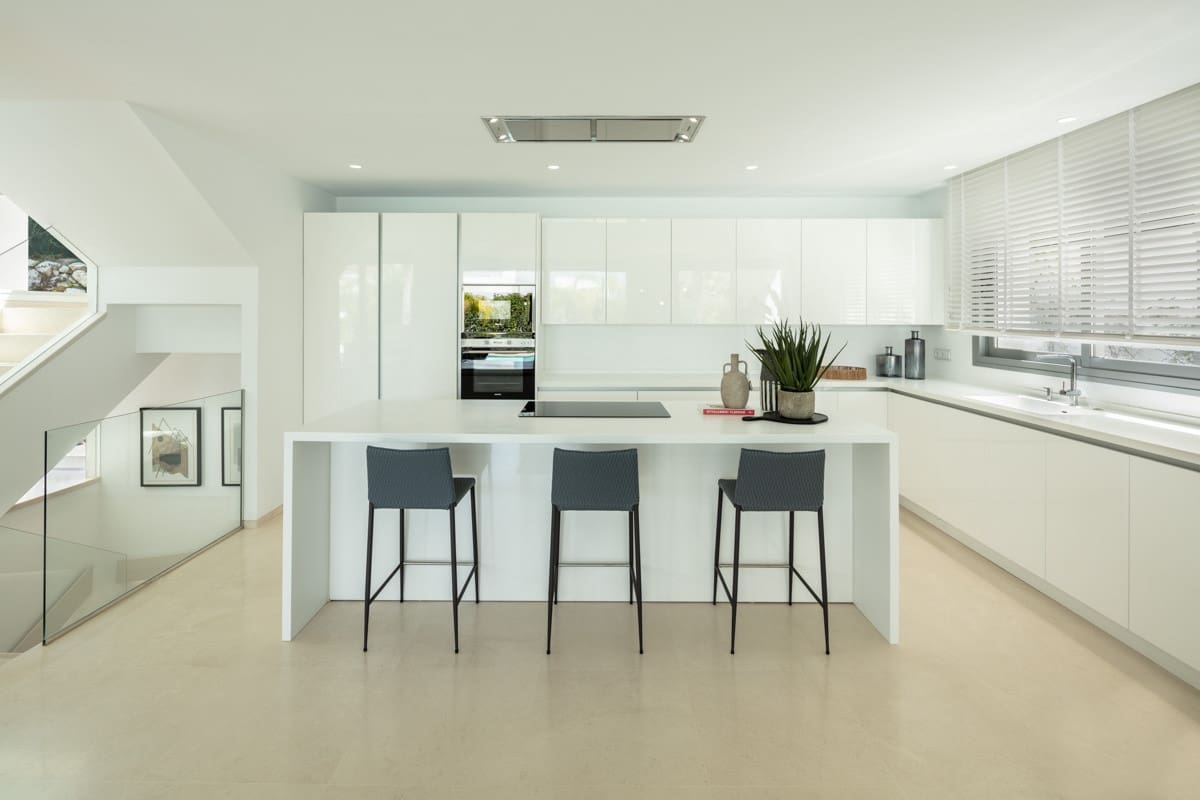 5 Zimmer Villa zu verkaufen in Marbella mit Pool Garage - 3.595.000 € (Ref: 10002058)