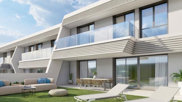 3 sypialnia Willa na sprzedaż w Marbella z basenem garażem - 520 000 € (Ref: 10002060)