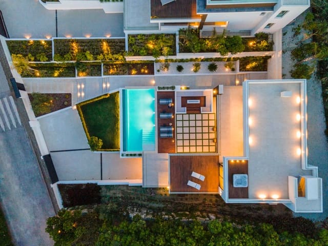 5 camera da letto Villa in vendita in Marbella con piscina garage - 4.150.000 € (Rif: 10002065)