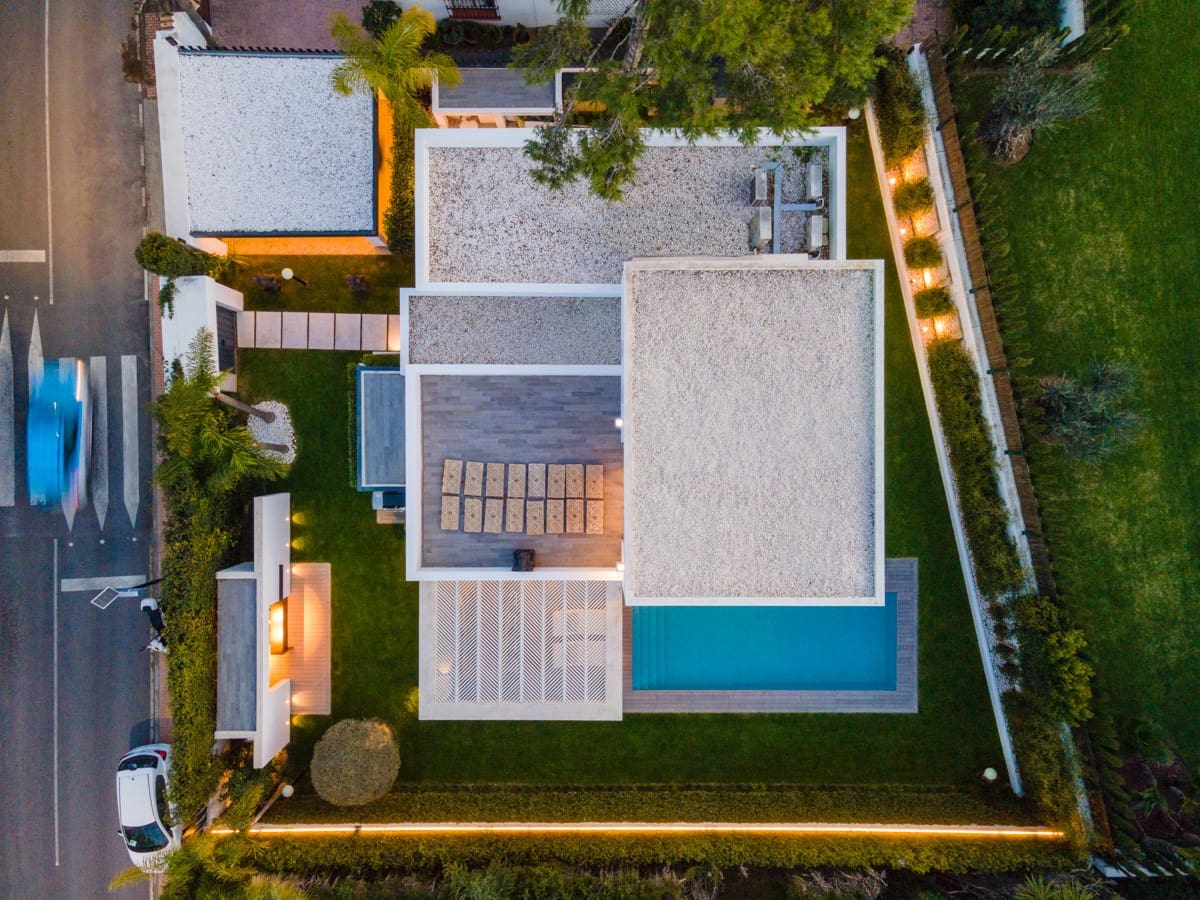 4 Zimmer Villa zu verkaufen in Guadalmina mit Pool Garage - 1.800.000 € (Ref: 10002066)
