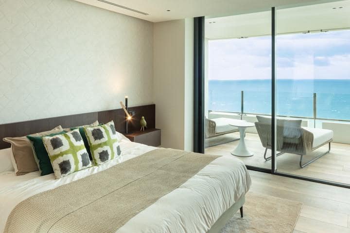 3 bedroom Apartment for sale in Marbella with pool garage - € 1,995,000 (Ref: 10002069)