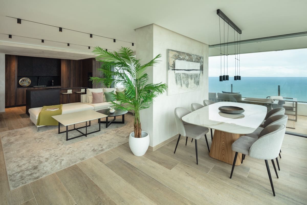 3 bedroom Apartment for sale in Marbella with pool garage - € 1,995,000 (Ref: 10002069)