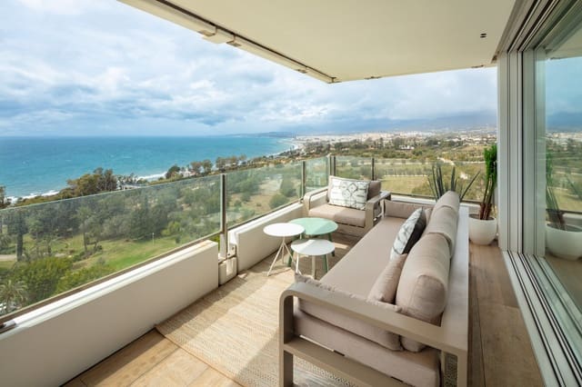3 bedroom Apartment for sale in Marbella with pool garage - € 1,995,000 (Ref: 10002069)