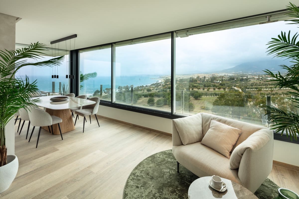 3 bedroom Apartment for sale in Marbella with pool garage - € 1,995,000 (Ref: 10002069)