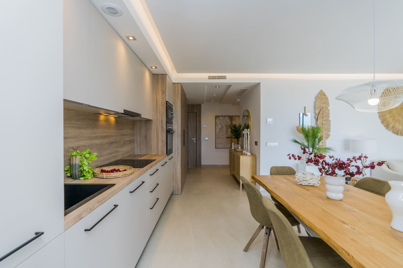 Apartamento de 3 habitaciones en Benahavís en venta con piscina garaje - 473.000 € (Ref: 10002070)