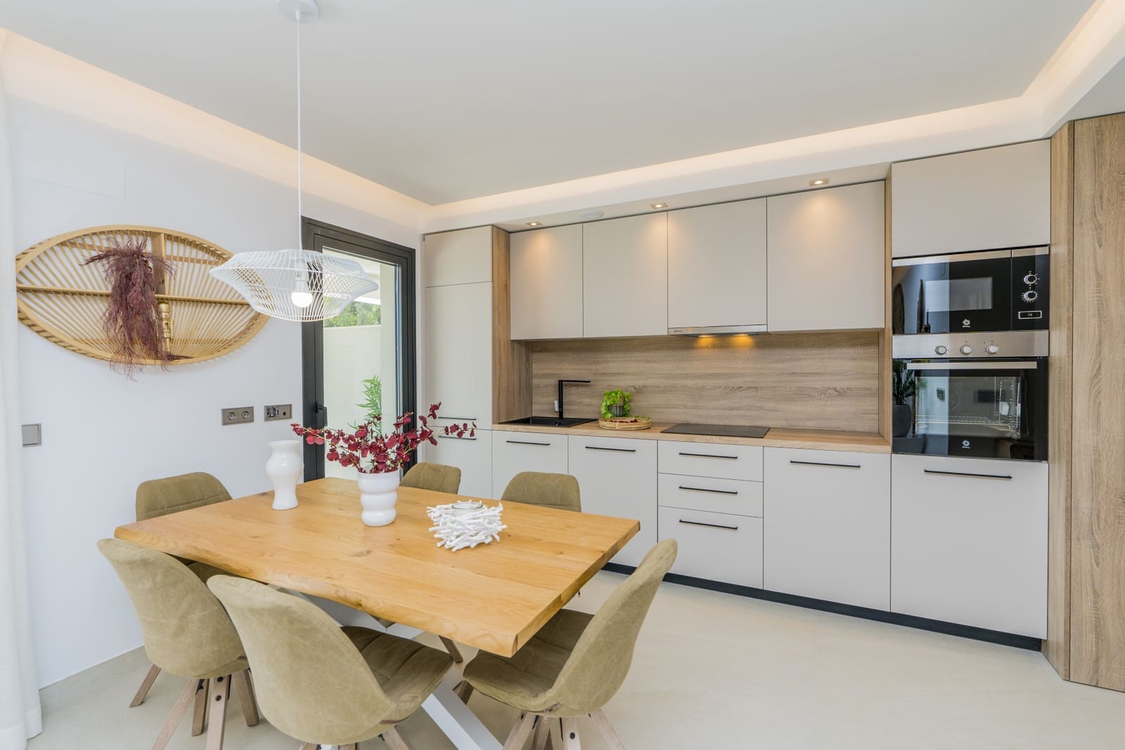 Apartamento de 3 habitaciones en Benahavís en venta con piscina garaje - 473.000 € (Ref: 10002070)