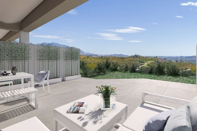 3 bedroom Villa for sale in Mijas Costa, Mijas with pool garage - € 559,000 (Ref: 10002071)
