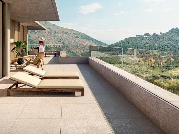 3 bedroom Apartment for sale in Benahavis with pool garage - € 795,000 (Ref: 10002074)