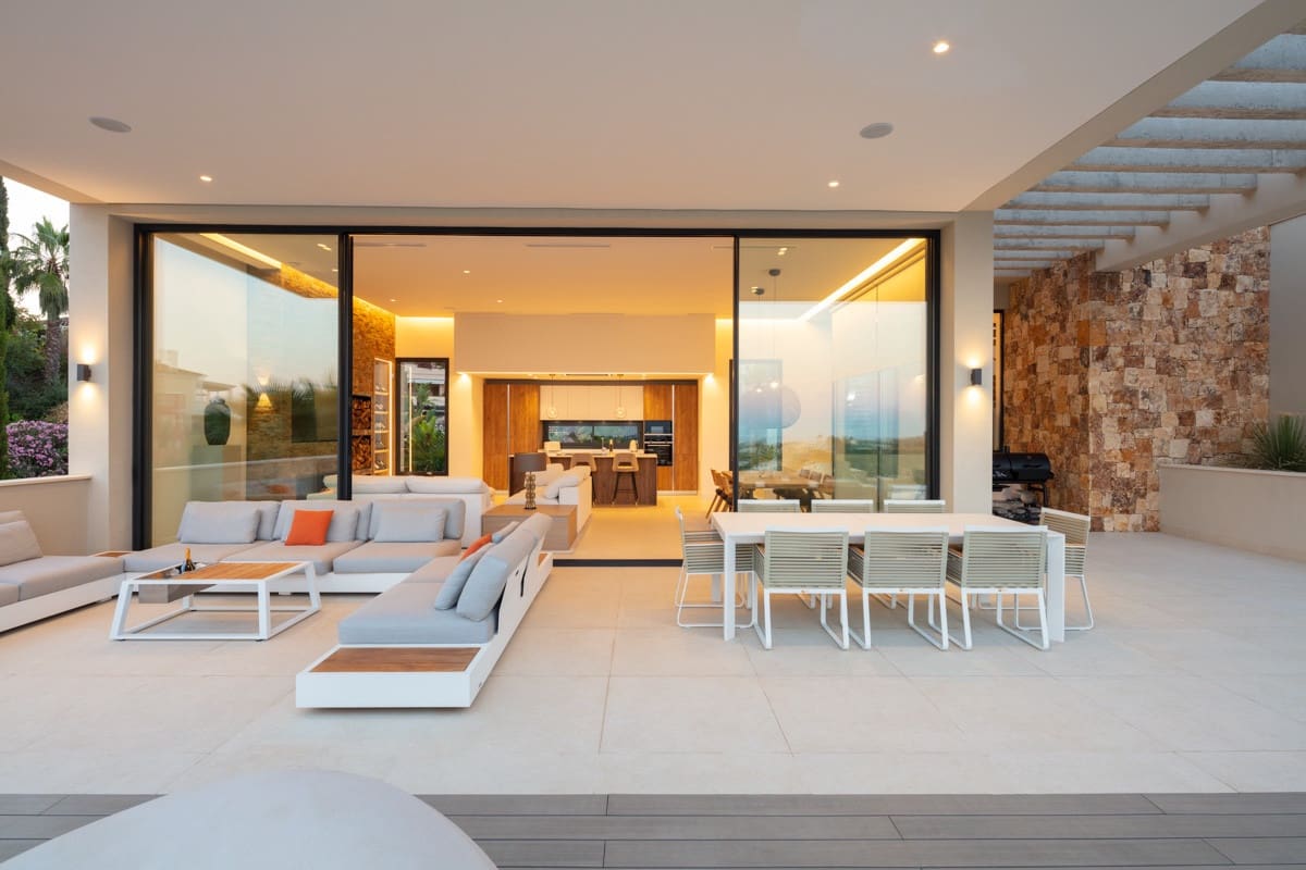 5 sypialnia Willa na sprzedaż w Marbella z basenem garażem - 5 950 000 € (Ref: 10002076)