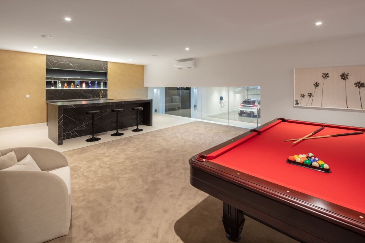 5 sypialnia Willa na sprzedaż w Marbella z basenem garażem - 5 950 000 € (Ref: 10002076)