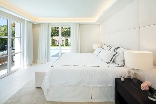 Chalet de 5 habitaciones en Marbella en venta con piscina garaje - 3.250.000 € (Ref: 10002078)