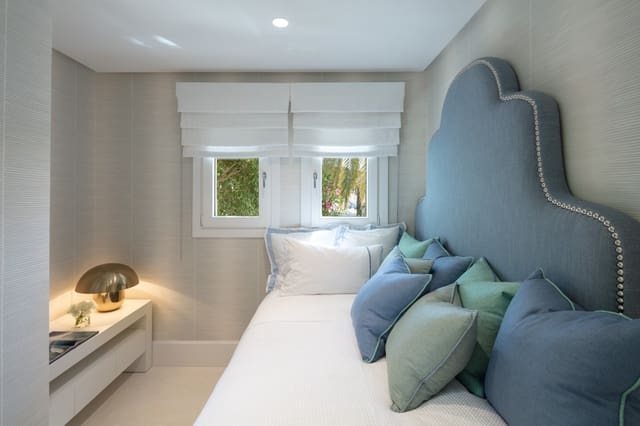 Chalet de 5 habitaciones en Marbella en venta con piscina garaje - 3.250.000 € (Ref: 10002078)