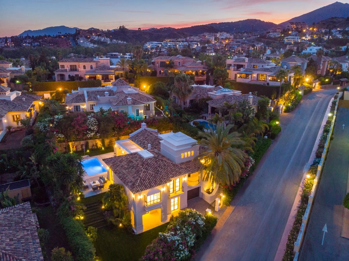 Chalet de 5 habitaciones en Marbella en venta con piscina garaje - 3.250.000 € (Ref: 10002078)