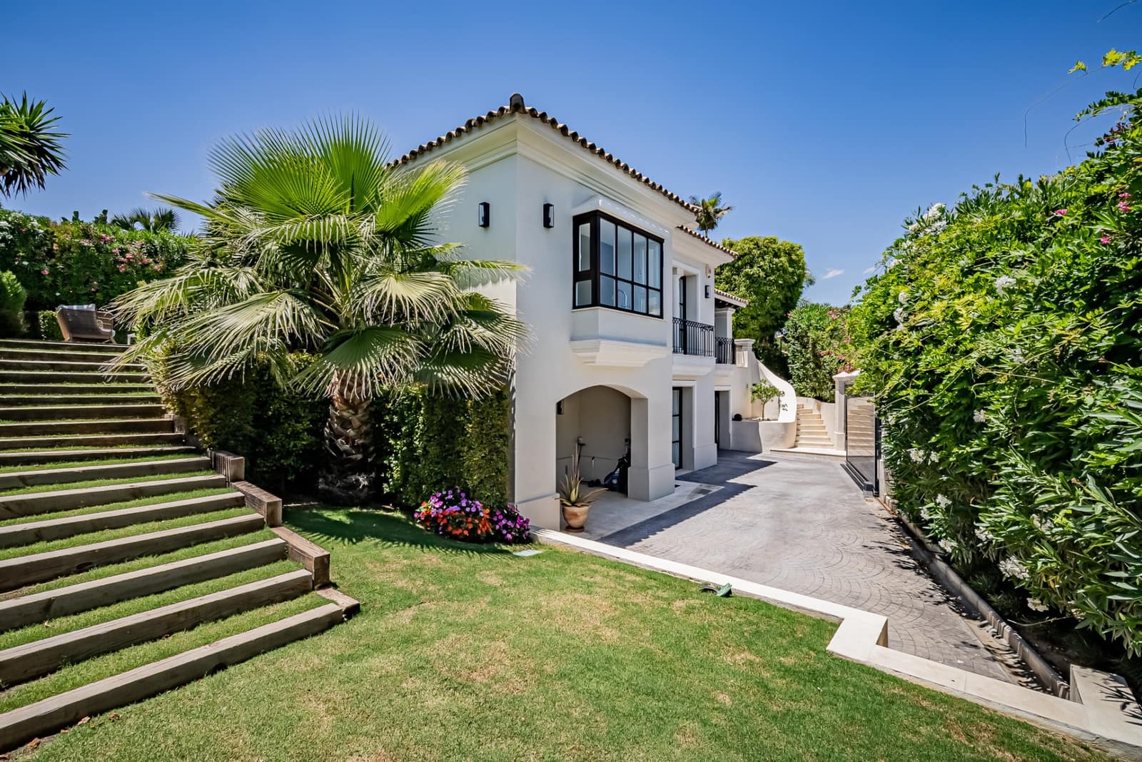Chalet de 5 habitaciones en Marbella en venta con piscina garaje - 3.250.000 € (Ref: 10002078)