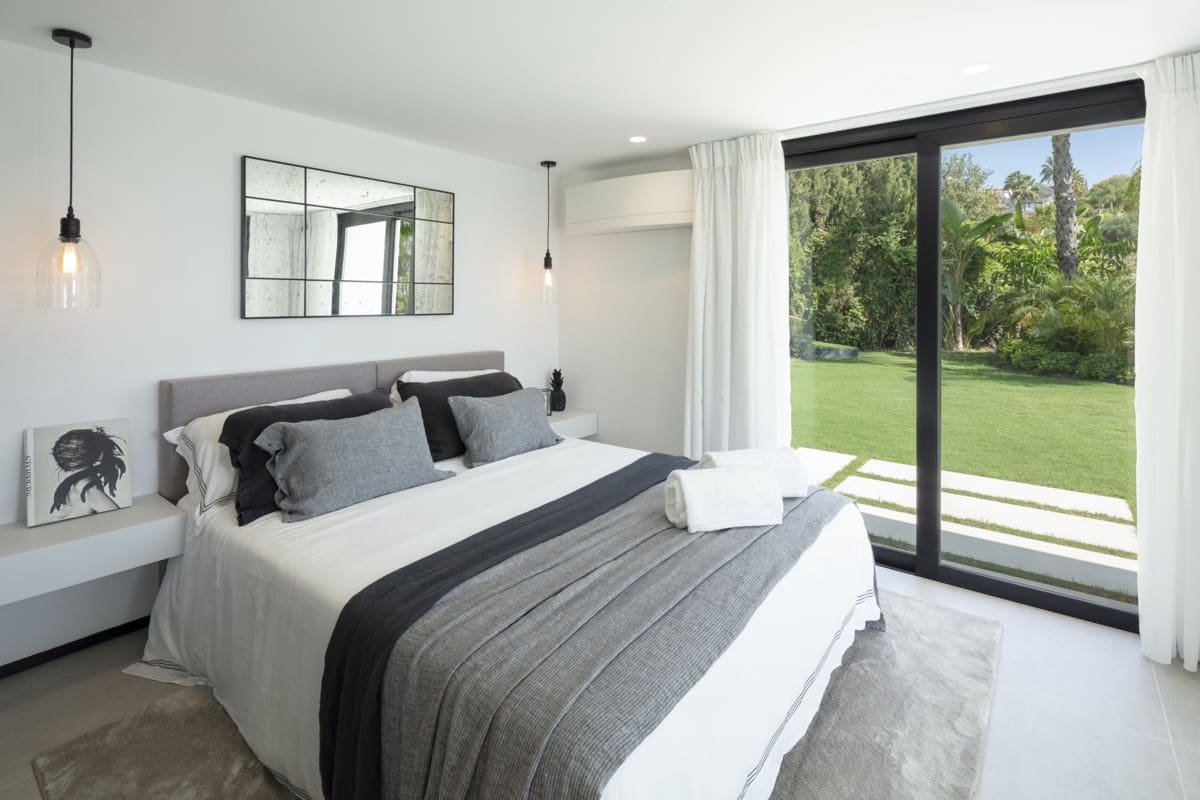 5 quarto Moradia para venda em Marbella com piscina garagem - 4 250 000 € (Ref: 10002079)