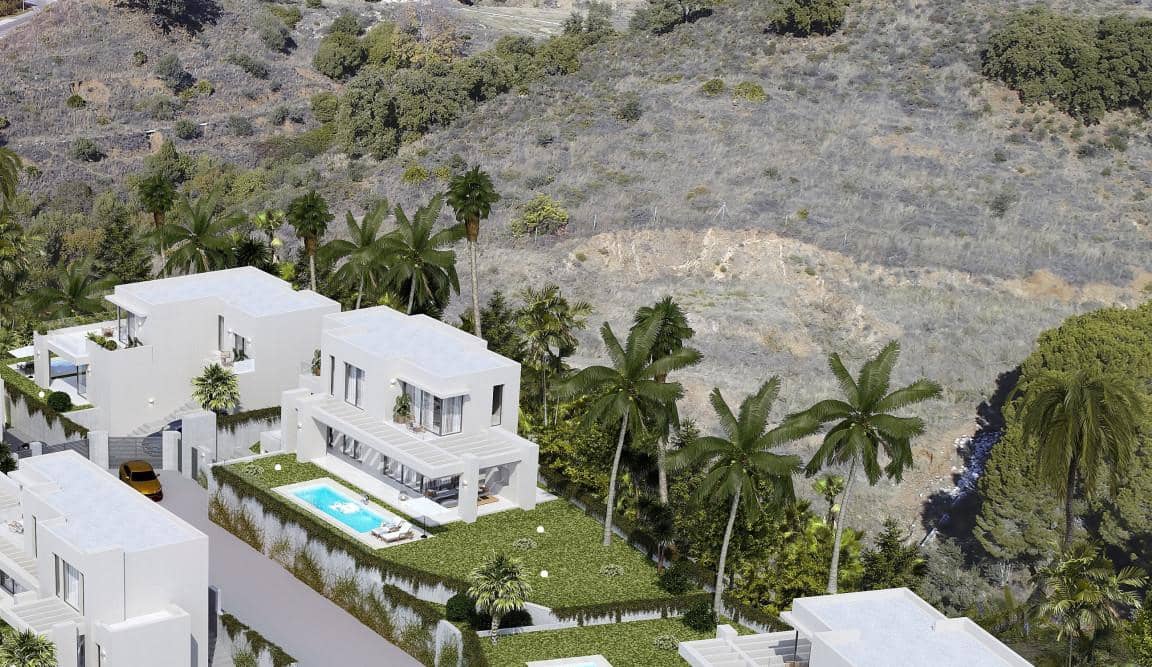 Chalet de 4 habitaciones en Mijas Costa en venta con piscina garaje - 1.495.000 € (Ref: 10002084)