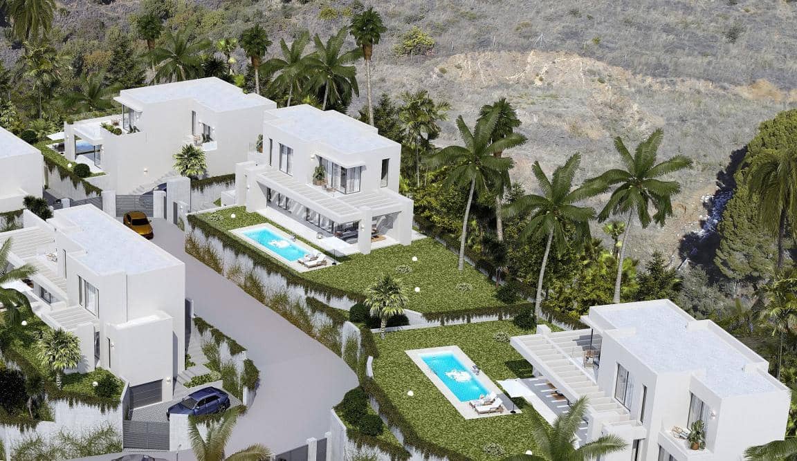 Chalet de 4 habitaciones en Mijas Costa en venta con piscina garaje - 1.495.000 € (Ref: 10002084)