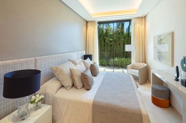 6 soverom Villa til salgs i Marbella med svømmebasseng garasje - € 7 850 000 (Ref: 10002085)