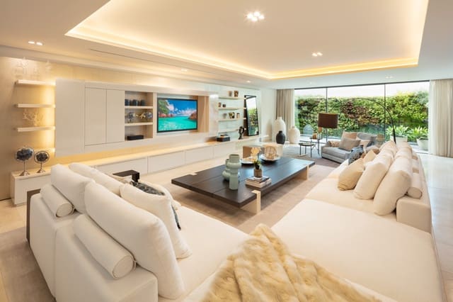 6 soverom Villa til salgs i Marbella med svømmebasseng garasje - € 7 850 000 (Ref: 10002085)