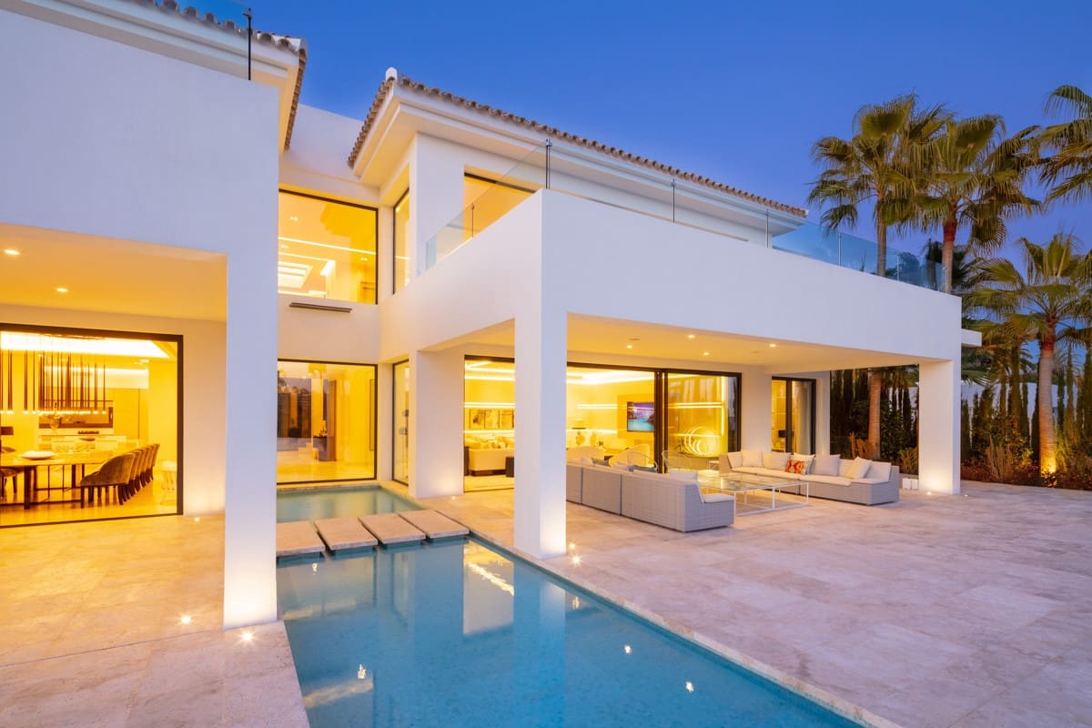 6 soverom Villa til salgs i Marbella med svømmebasseng garasje - € 7 850 000 (Ref: 10002085)