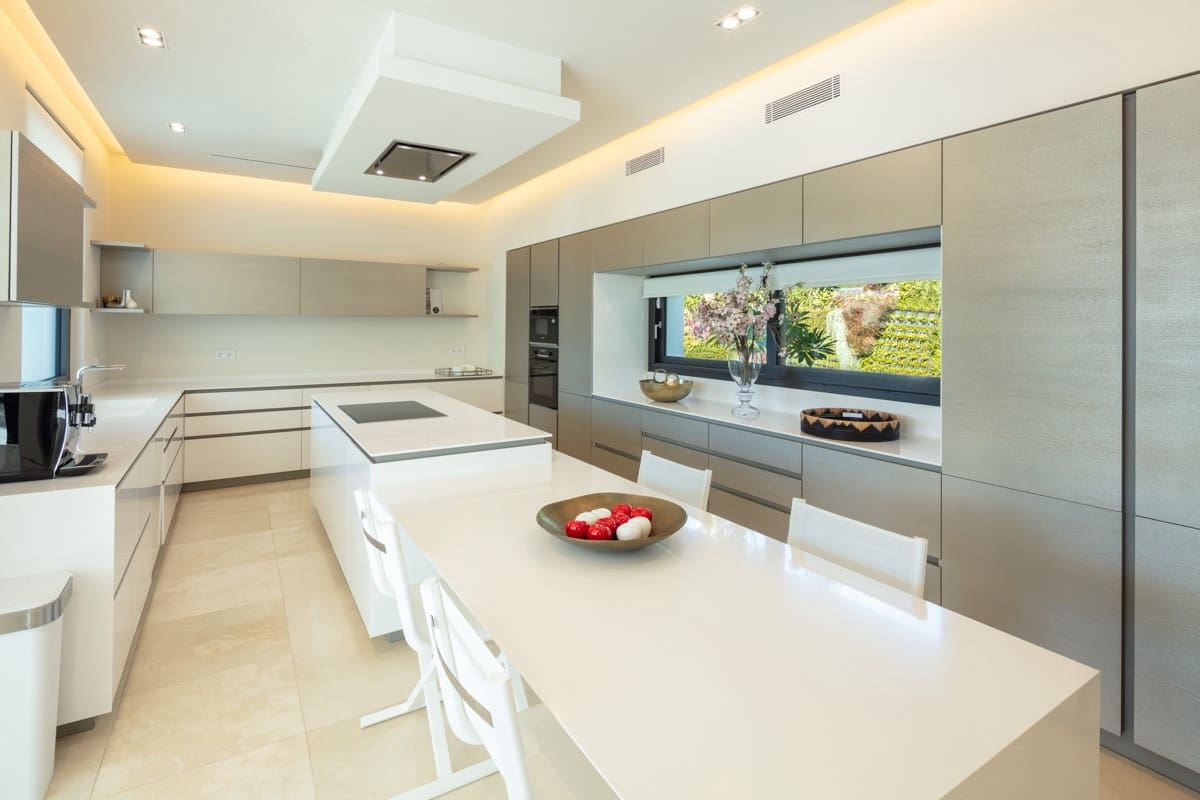 6 soverom Villa til salgs i Marbella med svømmebasseng garasje - € 7 850 000 (Ref: 10002085)