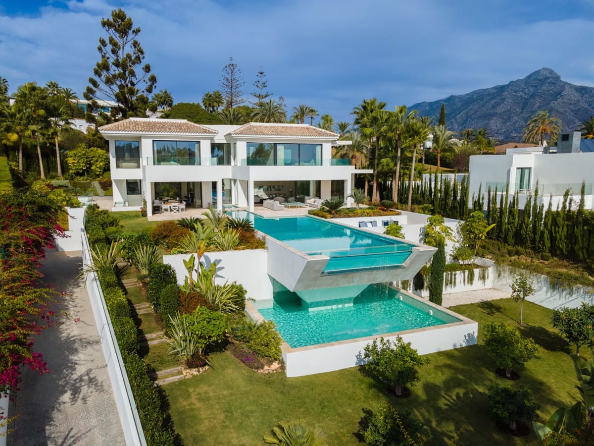 6 soverom Villa til salgs i Marbella med svømmebasseng garasje - € 7 850 000 (Ref: 10002085)