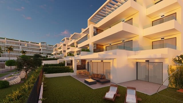 Apartamento de 3 habitaciones en Estepona en venta con piscina garaje - 445.000 € (Ref: 10002086)