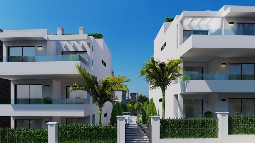 Apartamento de 3 habitaciones en Estepona en venta con piscina garaje - 445.000 € (Ref: 10002086)