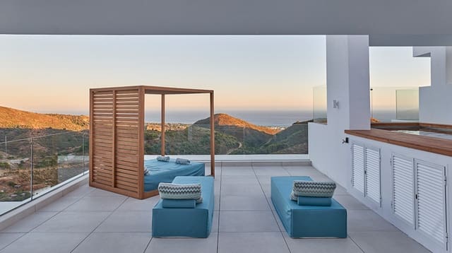 3 soverom Leilighet til salgs i Marbella med svømmebasseng garasje - € 699 000 (Ref: 10002088)