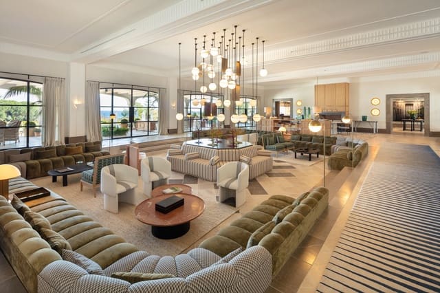16 soverom Villa til salgs i Golden Mile, Marbella med svømmebasseng garasje - € 35 000 000 (Ref: 10002092)