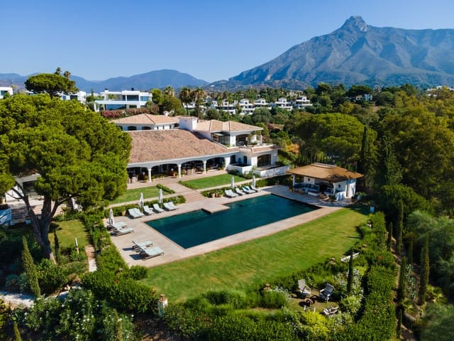 16 soverom Villa til salgs i Golden Mile, Marbella med svømmebasseng garasje - € 35 000 000 (Ref: 10002092)
