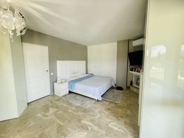 3 soverom Leilighet til salgs i Nueva Andalucia, Marbella med svømmebasseng garasje - € 425 000 (Ref: 10002093)