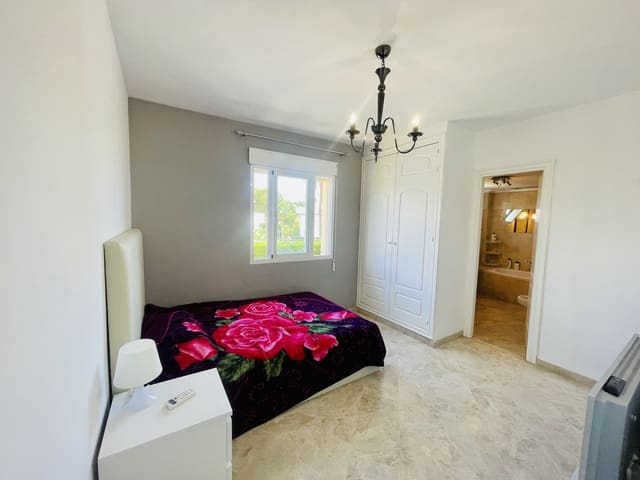 3 soverom Leilighet til salgs i Nueva Andalucia, Marbella med svømmebasseng garasje - € 425 000 (Ref: 10002093)