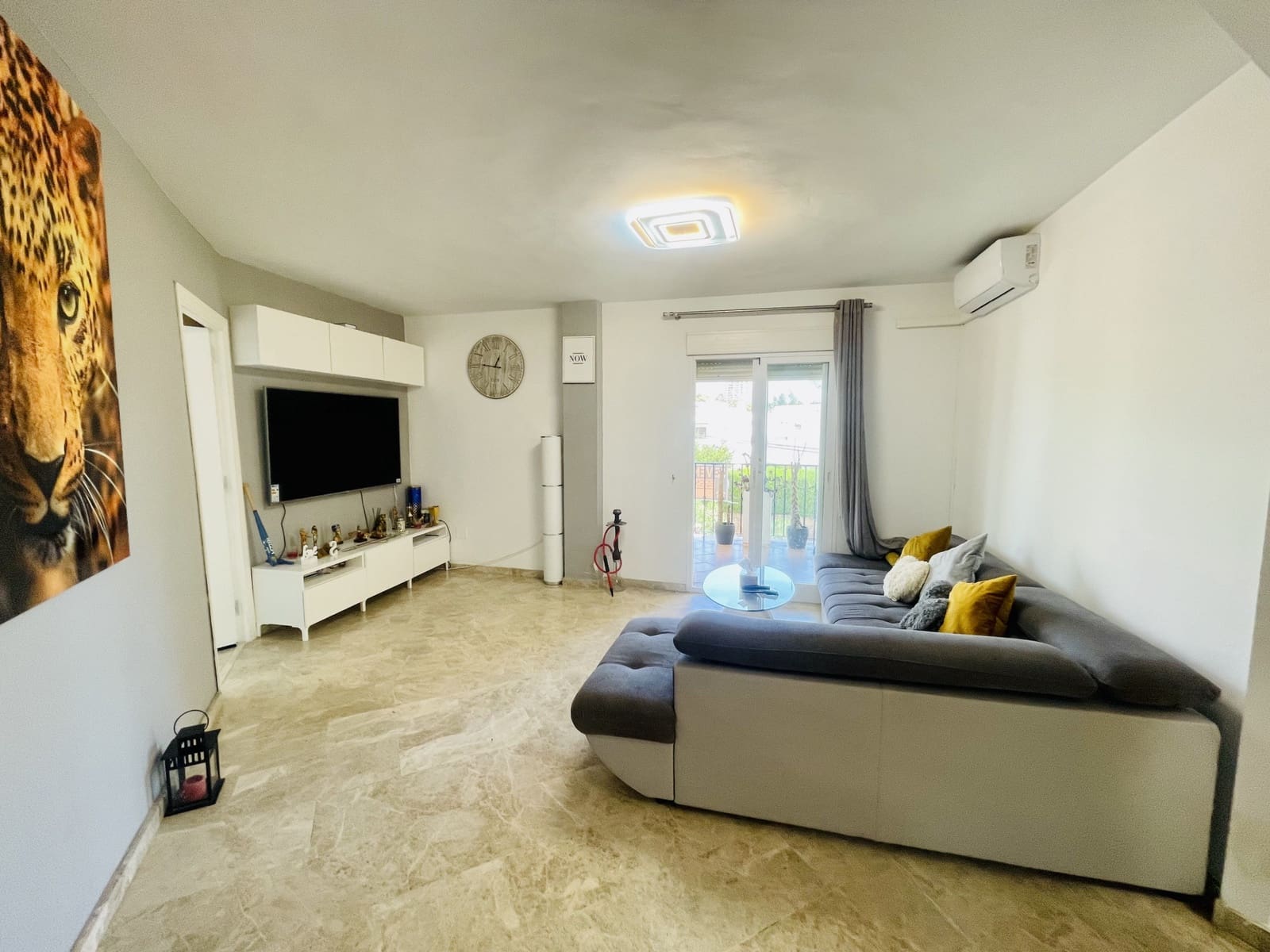 3 soverom Leilighet til salgs i Nueva Andalucia med svømmebasseng garasje - € 425 000 (Ref: 10002093)