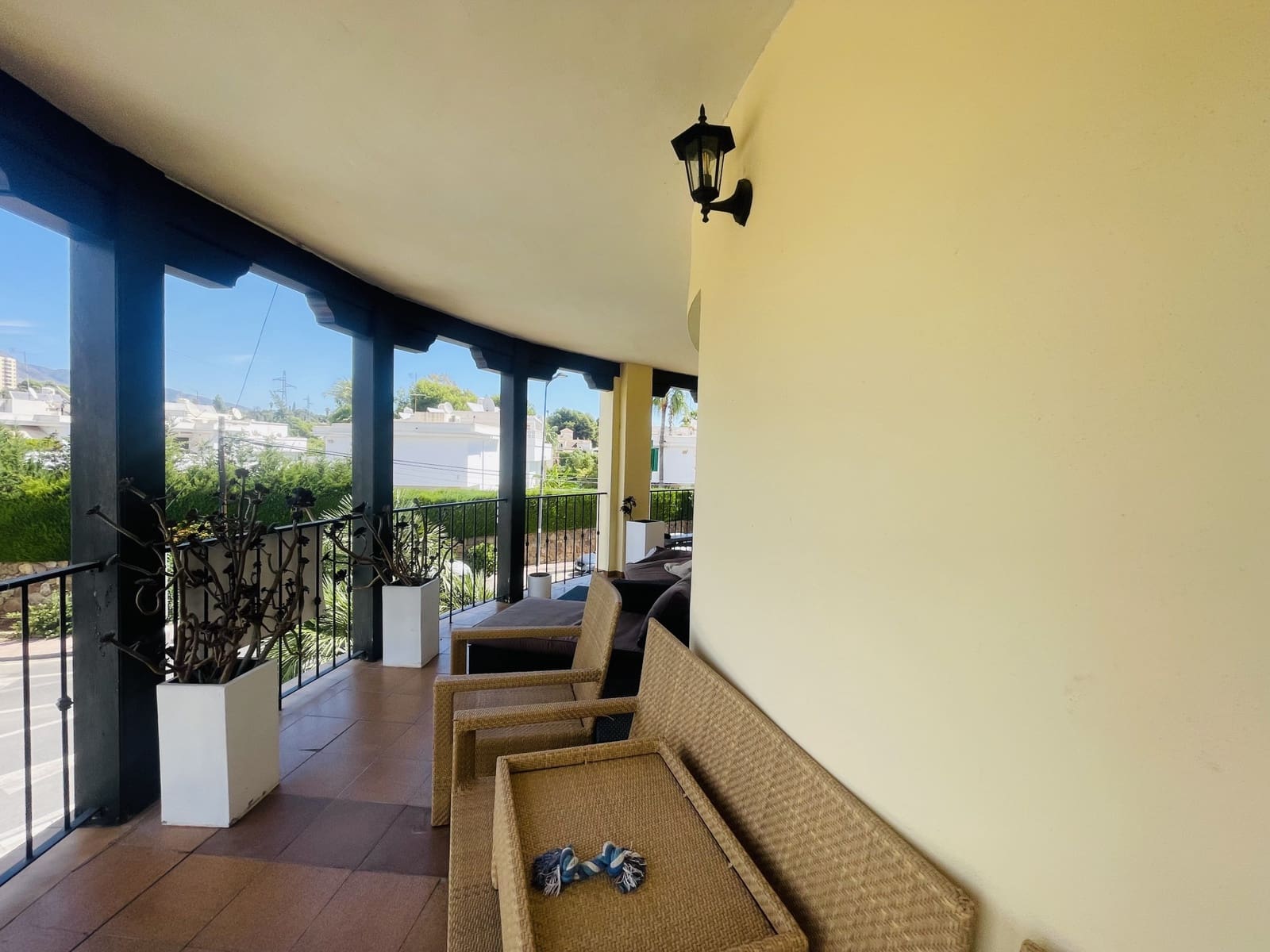 3 soverom Leilighet til salgs i Nueva Andalucia med svømmebasseng garasje - € 425 000 (Ref: 10002093)